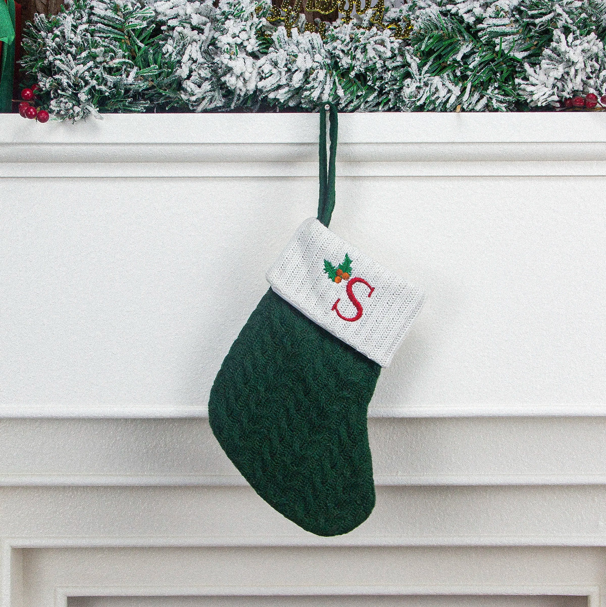 Christmas stocking festival decorations, green 26-letter Christmas tree pendant gift bag socks hotel party supplies hanger