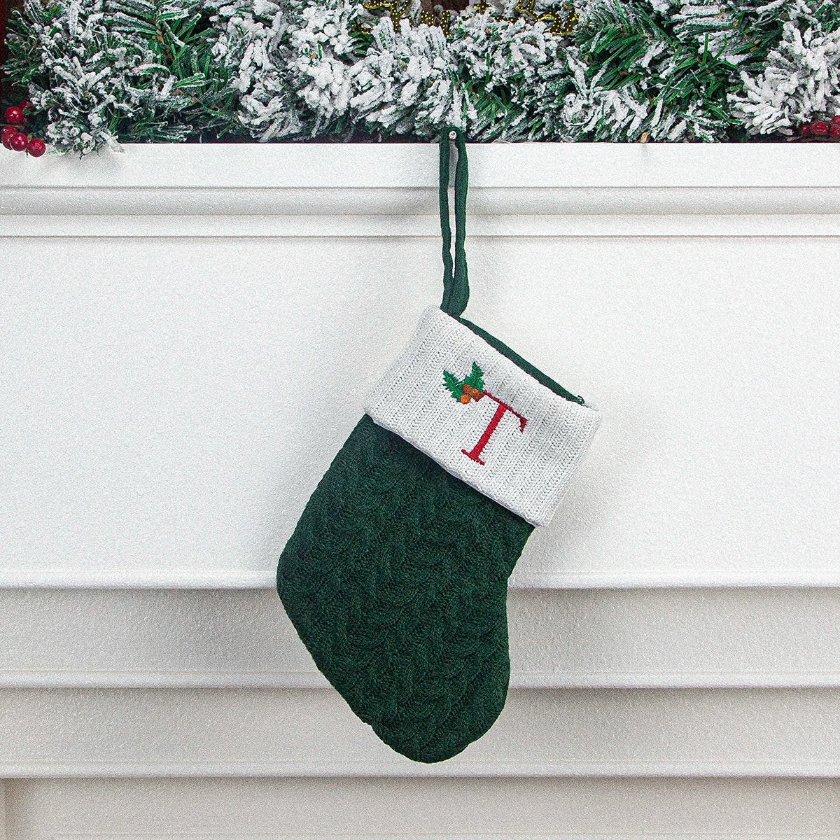 Christmas stocking festival decorations, green 26-letter Christmas tree pendant gift bag socks hotel party supplies hanger