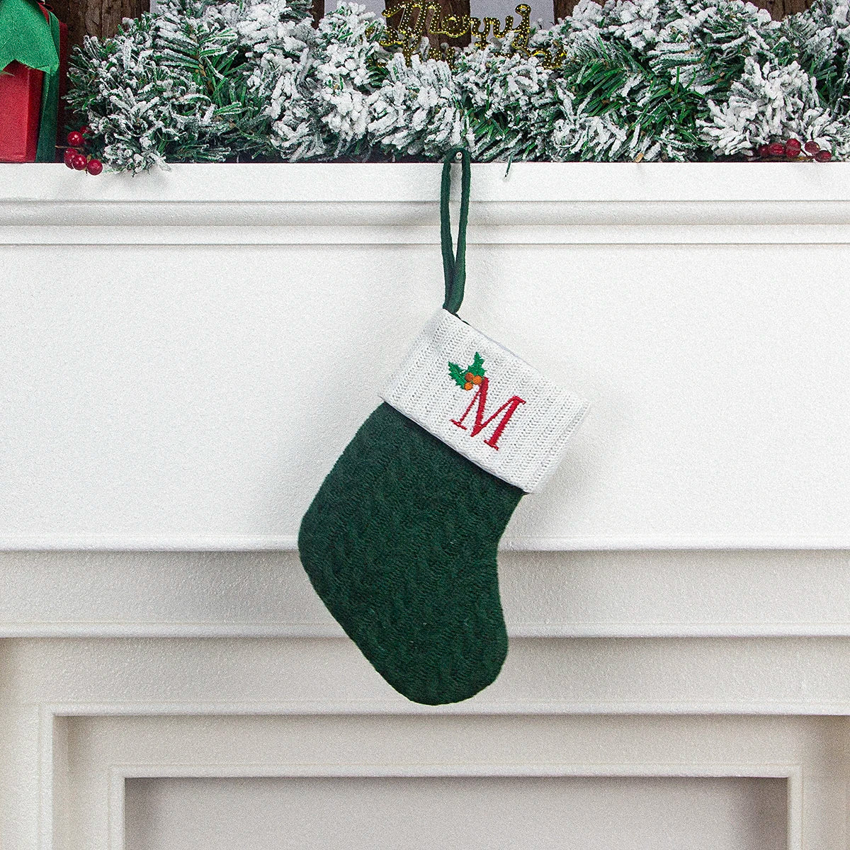 Christmas stocking festival decorations, green 26-letter Christmas tree pendant gift bag socks hotel party supplies hanger