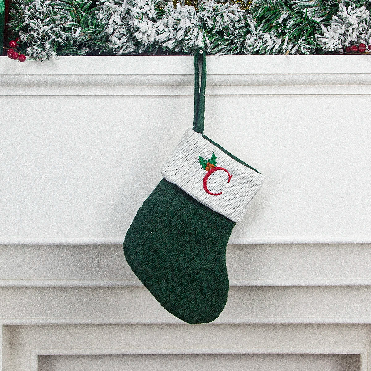 Christmas stocking festival decorations, green 26-letter Christmas tree pendant gift bag socks hotel party supplies hanger