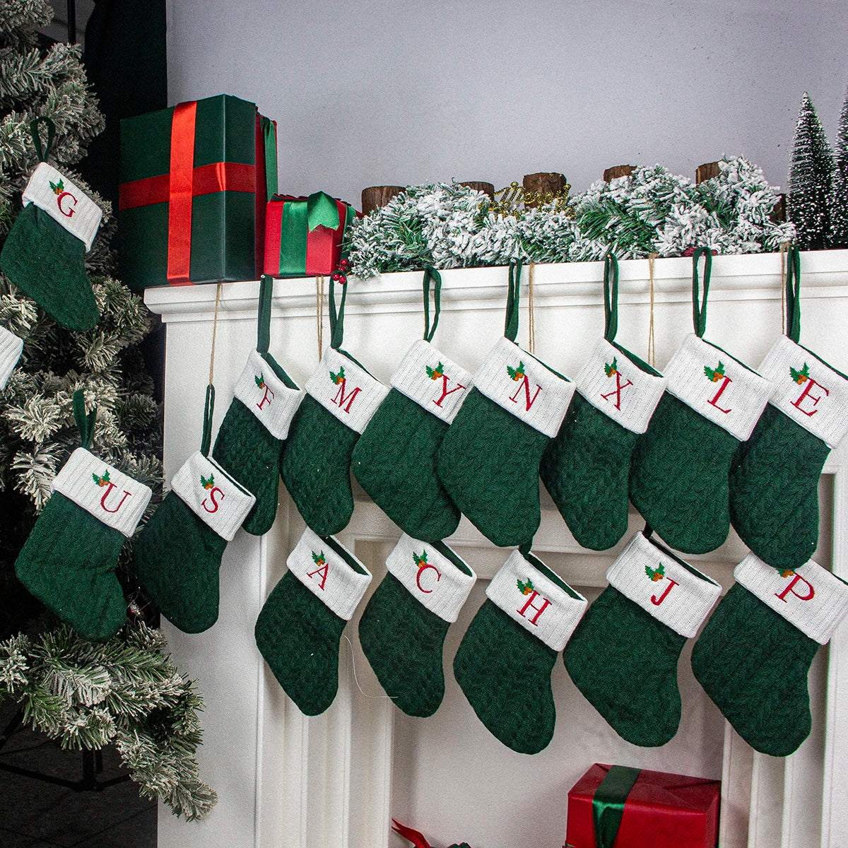 Christmas stocking festival decorations, green 26-letter Christmas tree pendant gift bag socks hotel party supplies hanger