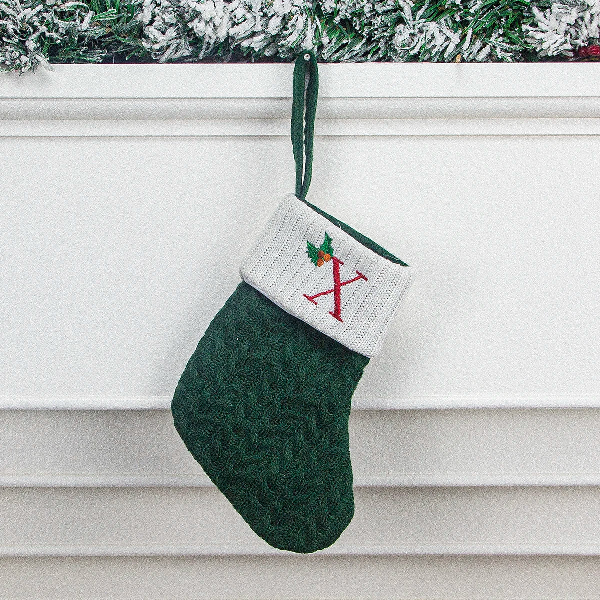 Christmas stocking festival decorations, green 26-letter Christmas tree pendant gift bag socks hotel party supplies hanger
